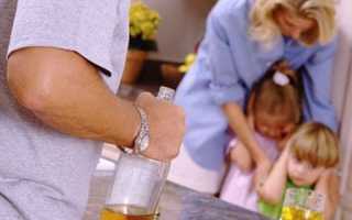 Вред алкоголя на подростковый организм: как объяснить и что делать